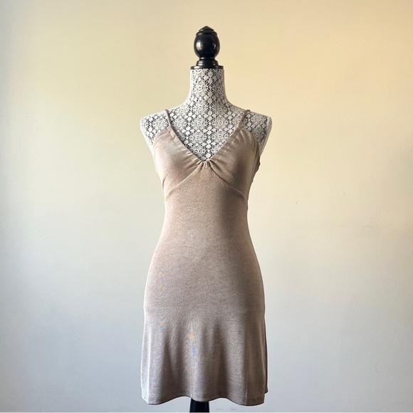 White Fox Boutique Dresses & Skirts - White Fox Cutout Back Mini Dress Size M